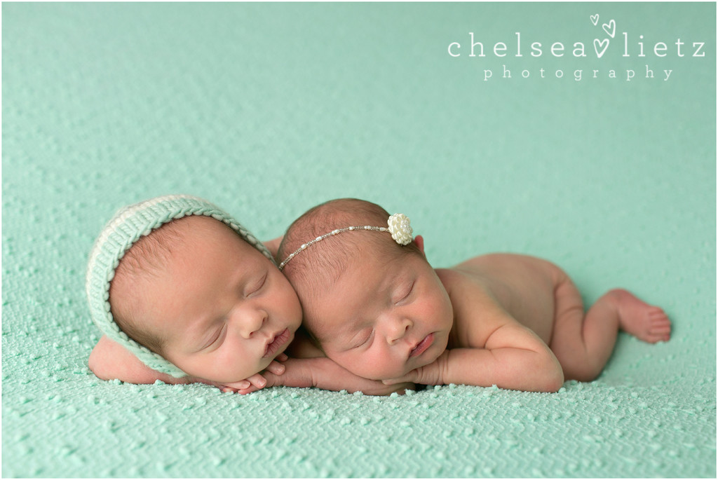 twin photographer in san Antonio | Chelsea Lietz Photography