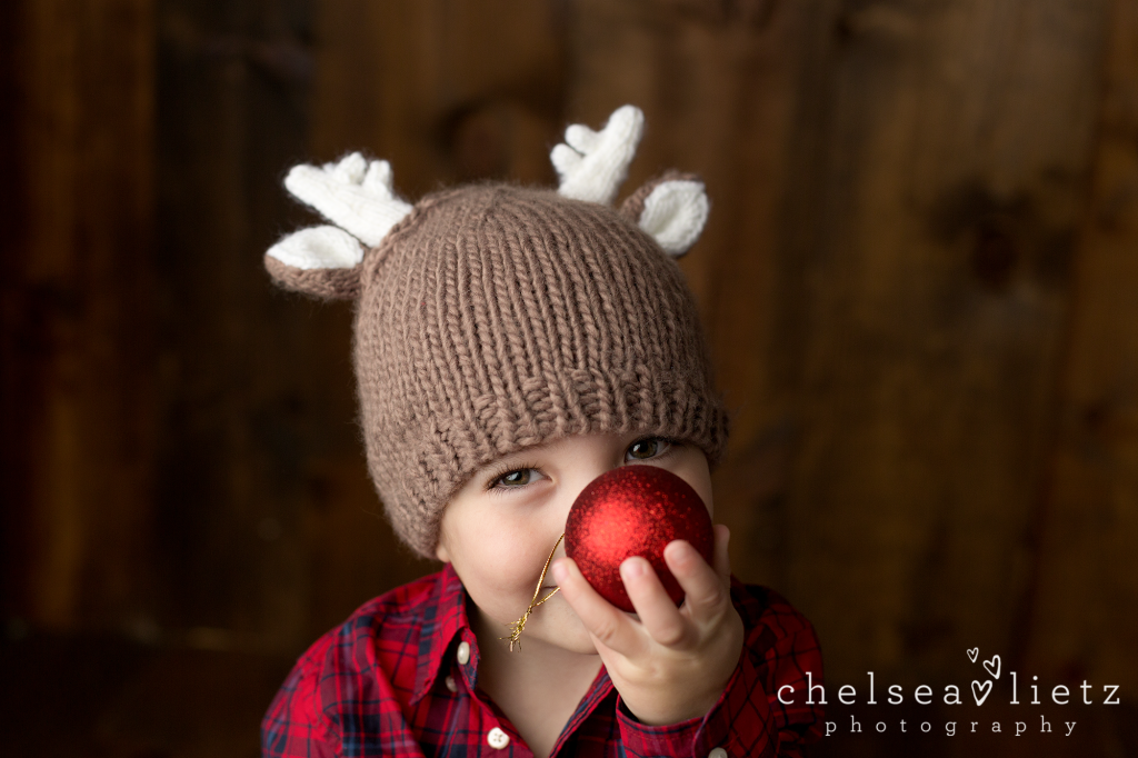 christmas mini sessions for children in san antonio | Chelsea Lietz Photography