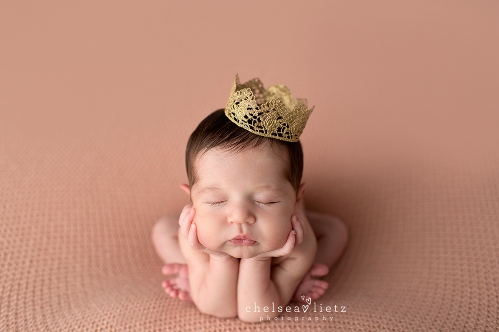 Newborn photos by Chelsea Lietz Photography | San Antonio baby photos